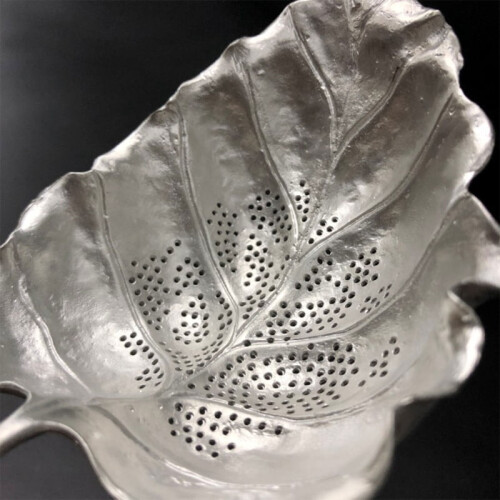 Frog-shaped reusable tea infuser for loose leaf tea 1