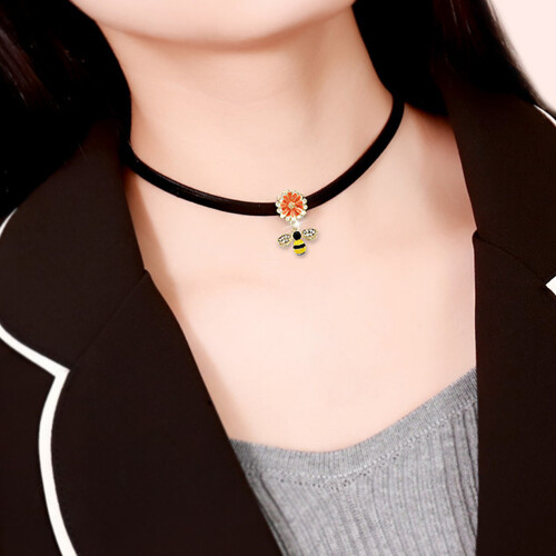 Vintage choker pendant necklace 2