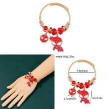 Hand Jewelry Bracelet With Electroplated Zinc Alloy For Gift