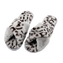 1Plush Home Shoes Grijs Elegant Trendy En Comfortabel