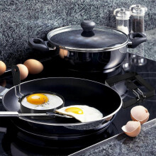 Set van ronde en vierkante eierringen van 10 cm met siliconen handvat, roestvrijstalen antiaanbakvormen voor in de keuken.