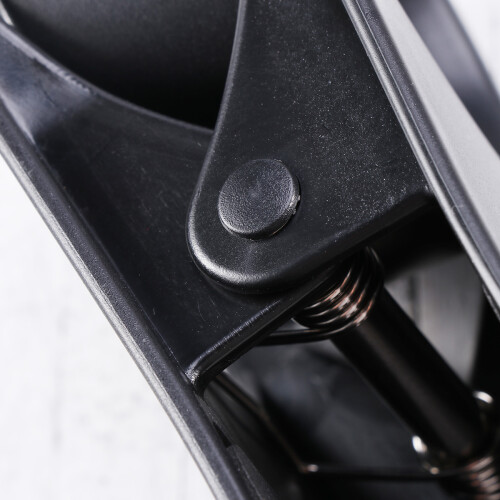 Compacte Cuphouder Zwart Met Kabeldoorvoer 2