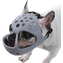Black Friday -koiran kuono lyhytkuonoille, pehmeä silikoninen hengittävä bulldog-kuono puremiseen, pureskeluun, nuolemiseen, ihan
