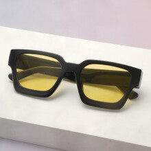 (Style 2)Simple Thick Frame Square Sunglasses With Pc Material And Uv400 For Travel And Use Outdoor