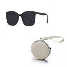 (Black)Zukunftsweisende faltbare Sonnenbrille mit UV-Schutz und polarisierten Gläsern für Streetwear und Lifestyle Aktiv