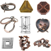 Set di 9 puzzle in metallo, un rompicapo e un test del QI, ideale come regalo di compleanno o da mettere nella calza di Natale.