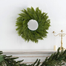 Guirlanda de Natal com fita e pinhas, para uso interno e externo.