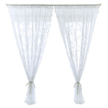 Elfenbeinfarbene, transparente Spitzengardinen im viktorianischen Blumendesign