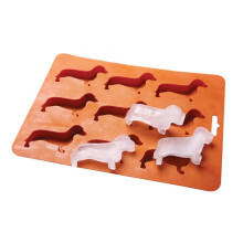 LYWUU Dachshund Dog Shaped Silicone Ice Cube Molds and Tray Brown