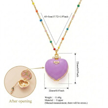 (Little Girl) Pendentif boîte magique ouvrable en forme de cœur, boîte à figurines miniatures créées à l'intérieur pour enfant,