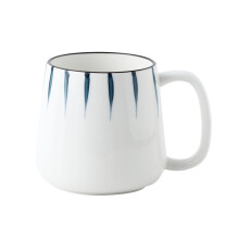 Mug en céramique de qualité supérieure avec émail artisanal, construction en porcelaine robuste pour une durabilité accrue, grande anse facile