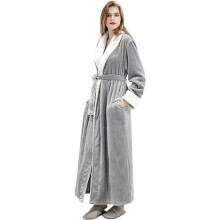 Peignoir long et chaud en flanelle pour femme NETBOAT — col châle, 2 grandes poches, ceinture — Taille M (128 cm) Gris