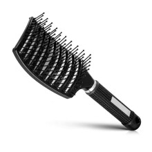 Spazzola curva e ventilata per un'asciugatura rapida e un efficace districamento dei capelli spessi e secchi.