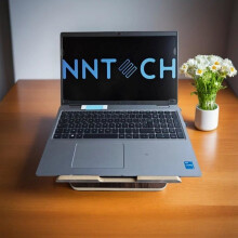 Supporto per laptop in legno – Rialzo ergonomico per PC/Mac – Compatibile con MacBook Pro, scrivania, comfort di lavoro (noce)