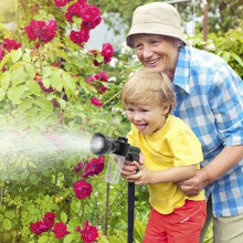 Gartensprühgerät mit 8 Modi, Schaumkanone für Bewässerung, Autowäsche und Tierpflege, Anschluss für schwarzen Wasserschlauch