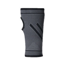 Wrist protection, sports bandage, wrist wrap, fitness, gym gloves, protection against wrist sprains