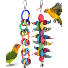 Set di 2 giocattoli da masticare multicolore per uccelli – Ideali per pappagalli, calopsitte, ara e altri uccelli di piccola taglia.