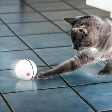 Intelligent Interactive Cat Toy - 360 Degree Automatic Rotating Ball, USB Rechargeable Pet Toy