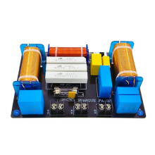 3-Wege-700-W-Lautsprecher-Audio-Crossover-Teiler 1 Hoch- 2 Niederfrequenz-High-Fidelity-Audio-Teilerfilter für Heimkino