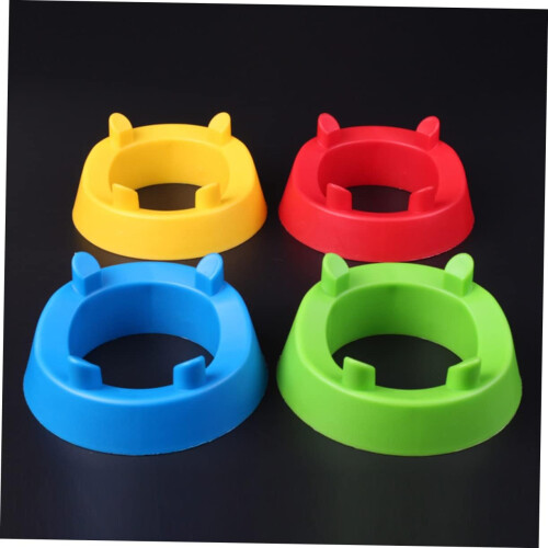 4 supporti stabili per palloni sportivi da basket e calcio, con base in plastica. 1