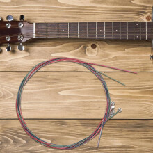6 cordes de guitare colorées en acier et cuivre, cordes de rechange pour guitare acoustique, son robuste et polyvalent pour les musiciens