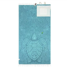 Bolsa para Toallas con Diseño de Conchas Marinas, Dos en , Convertible en Toalla de Playa, de Secado Rápido, Ideal para Deportes y Playa.
