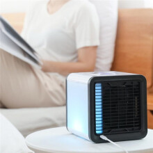 Weißer Mini-Luftkühler (17 17 17 cm), tragbarer USB-Tischluftkühler mit Eiswasser-Luftbefeuchter und leisem Ventilator für Zuhause und Büro