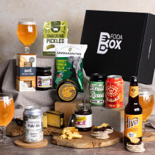 Ultimate Beer & Cheese Hamper | 9 Items includes 4 Craft Beers 330ml, Pale Ales, IPA, Amber Beer, Cheddar Cheese, Crisps, Crackers & Marmalade | Gift