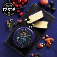 Snowdonia Cheese Company | Premium Deli Gift Box | 6 Luxury Welsh Cheeses | Black Bomber Cheddar Cheese and more