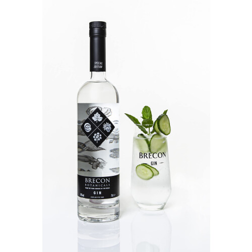 Brecon Botanicals Gin, 43% ABV, 70cl. Award Winning Welsh Gin. Small Batch 1