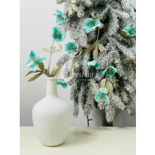 Lyseblå hellebore på en gren - blomster til juletræ 43 cm