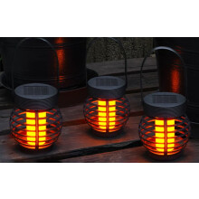 Ripustettavat aurinkokennolla toimivat LED-lyhdyt 3 kpl.