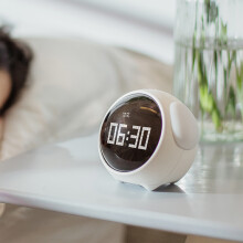 1St LED Wekker Met Duurzaam ABS En St Materiaal