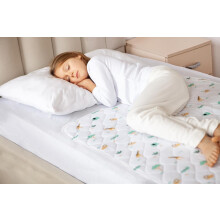 Lynmark Toddler Potty Training Bed Pads - Soft Waterproof Bedwetting Pee Protec