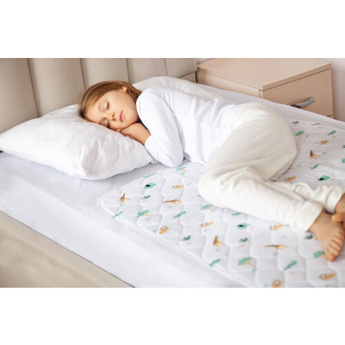 Lynmark Toddler Potty Training Bed Pads - Soft Waterproof Bedwetting Pee Protec