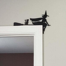 Hängende Dekoration – MOTHINESSTO – Halloween – Türschild für die Ecke – Holz – Schwarz
