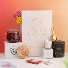 Mothers Day Birthday Gifts teagift Pamper Hamper for Mum by The Vedas | 22 items