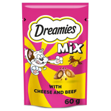 Dreamies Cat Treats, Tasty Snacks with Delicious Cheese and Tempting Beef, 8 Pou