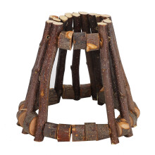 Jouet suspendu pour petits animaux, balançoire en bois à mâcher avec motif yourte pour lutter contre la solitude. Surface lisse en bois de pommier