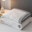 Couette rafraîchissante, format queen, légère et lavable 5