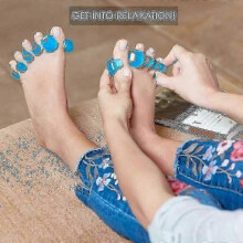 Yogatoes Gems Gel Toe Stretcher and Separator for Bunions and Hammer Toes Relief - Popular in the UK