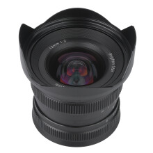 Fócas Lámhleabhar Príomha Sony E-Mount, Struchtúr Optúil le huillinn leathan thar a bheith leathan 12mm f2.0 agus réimse radhairc 97 céim,