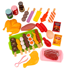 Kinderspeelhuis, barbecuespeelgoed, barbecuepak, keukenbarbecuespiesen, simulatie van barbecuegerechten.