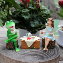 Glow-in-the-Dark Fairy & Frog Statues for Fairy Gardens – Compatible with Micro Landscapes, Coffee-Drinking Animal Figurines, Gift Ideas
