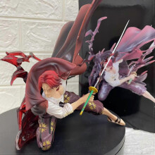 One Piece Yonko Shanks, Red-Haired Shanks in a crouching battle scene figurine/box set.