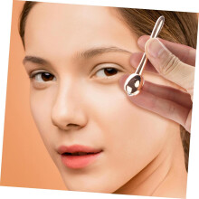 Masajeador de contorno de ojos en forma de bola para ojeras y bolsas. Barra de maquillaje portátil de mano.