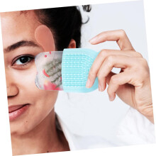Ice Cube Massager Silicone Reusable Face Roller for Skin Cooling Massage after Shaving Makeup Application