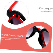 Niedliche herzförmige Sonnenbrille – leichte und robuste Sonnenbrille für Jungen im 18. Lebensjahr, ideal für Outdoor-Aktivitäten und Sport.