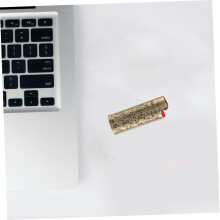 Étui à briquet vintage en métal avec motif 3D en relief