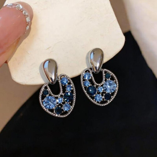 Luxury Hollow Oval Drop Earrings with Gradient Blue Rhinestones 1